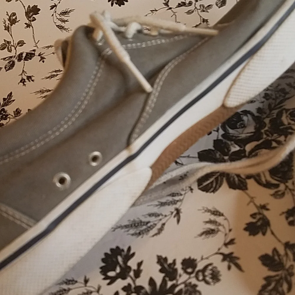 Sperry mens gray 13. B180